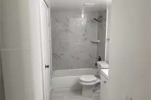 486 NW 165th St Rd, Miami, FL 33169 - Photo 6
