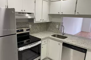 486 NW 165th St Rd, Miami, FL 33169 - Photo 20
