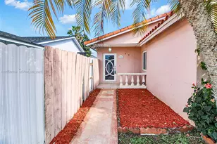 19721 SW 122nd Pl, Miami, FL 33177 - Photo 4