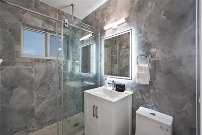 1021 NE 3rd Ave, Fort Lauderdale, FL 33304 - Photo 20