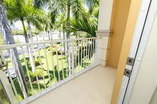 18451 NE 27th Pl, Aventura, FL 33160 - Photo 52