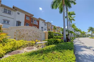 18451 NE 27th Pl, Aventura, FL 33160 - Photo 4
