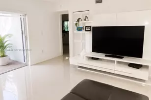 4720 NW 114th Ave, Doral, FL 33178 - Photo 4