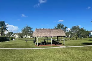 2416 SE 19th Ct, Homestead, FL 33035 - Photo 4