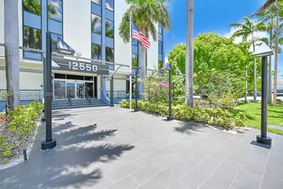12550 Biscayne Blvd, North Miami, FL 33181 - Photo 40