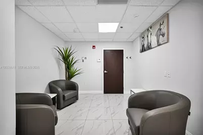 12550 Biscayne Blvd, North Miami, FL 33181 - Photo 14