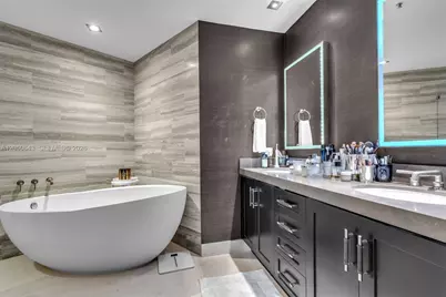 848 Brickell Key Drive #LPH4401, Miami, FL 33131 - Photo 22