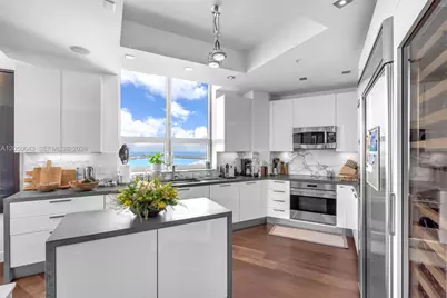 848 Brickell Key Drive #LPH4401, Miami, FL 33131 - Photo 16