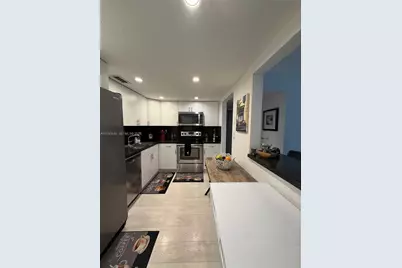 20850 San Simeon Way #302-5, Miami, FL 33179 - Photo 18