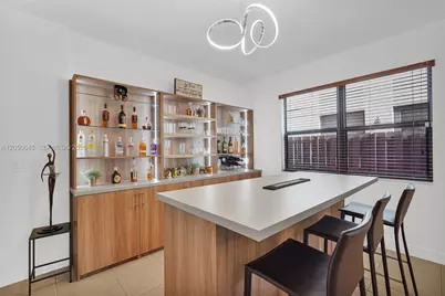 8910 NW 98th Ct, Doral, FL 33178 - Photo 24
