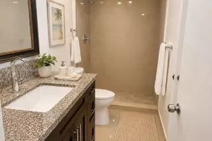 100 Lakeview Dr, Weston, FL 33326 - Photo 8