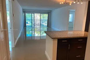 100 Lakeview Dr, Weston, FL 33326 - Photo 10