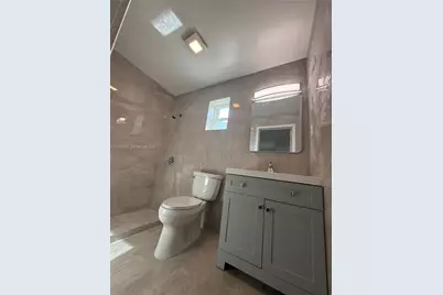 2100 N 52nd Ave, Hollywood, FL 33021 - Photo 16