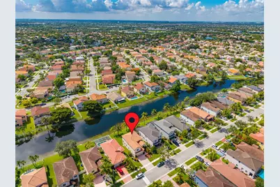 1273 NW 192nd Ter, Pembroke Pines, FL 33029 - Photo 68