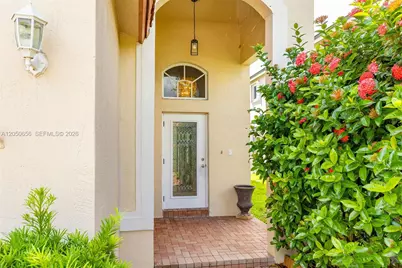 1273 NW 192nd Ter, Pembroke Pines, FL 33029 - Photo 4