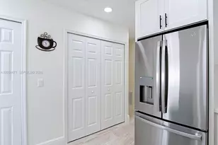 10813 Roundview Ln, Tampa, FL 33624 - Photo 26