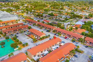 1911 SW 107th Ave, Miami, FL 33165 - Photo 8