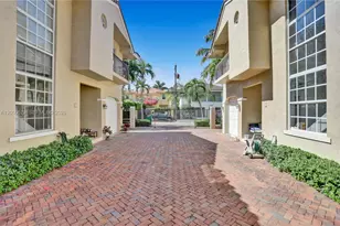 3135 Gifford Ln, Miami, FL 33133 - Photo 2