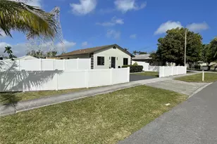 1370 NW 3rd St, Dania Beach, FL 33004 - Photo 22