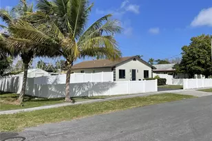 1370 NW 3rd St, Dania Beach, FL 33004 - Photo 2