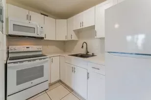 11005 SW 1st St, Sweetwater, FL 33174 - Photo 4