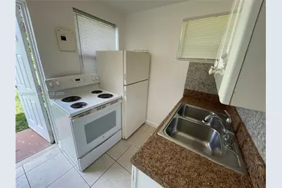 1567 NE 110th Ter #C, Miami, FL 33161 - Photo 8