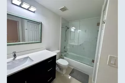 6340 E 114th Ave #123, Doral, FL 33178 - Photo 32