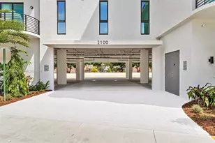 2100 Miami Rd, Fort Lauderdale, FL 33316 - Photo 44