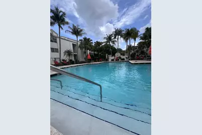 5646 Rock Island Rd #205, Tamarac, FL 33319 - Photo 6