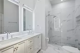 605 Leslie Dr, Hallandale Beach, FL 33009 - Photo 22