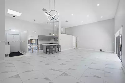 605 Leslie Dr, Hallandale Beach, FL 33009 - Photo 14