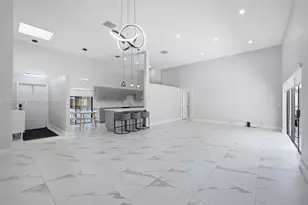 605 Leslie Dr, Hallandale Beach, FL 33009 - Photo 14