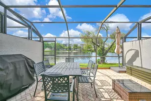 11290 NW 14th Ct, Pembroke Pines, FL 33026 - Photo 1