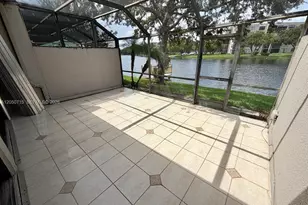 11250 NW 14th Ct, Pembroke Pines, FL 33026 - Photo 4