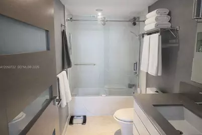 701 Brickell Key Blvd #1611, Miami, FL 33131 - Photo 12