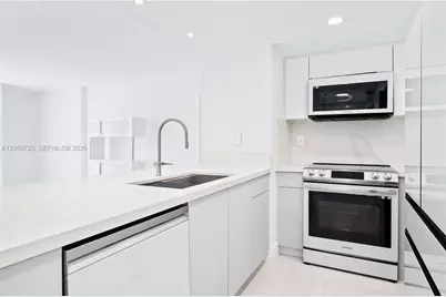 540 Brickell Key Dr #719, Miami, FL 33131 - Photo 4