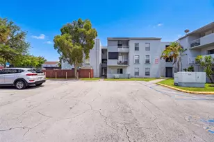 6195 W 18th Ave, Hialeah, FL 33012 - Photo 16