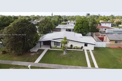 11952 SW 176th Ter, Miami, FL 33177 - Photo 2
