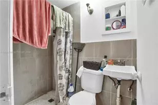 1052 NW 25th Ave, Miami, FL 33125 - Photo 42