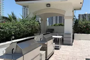 20000 E Country Club Dr, Aventura, FL 33180 - Photo 18