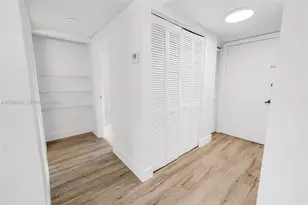 210 W Park Dr, Miami, FL 33172 - Photo 10