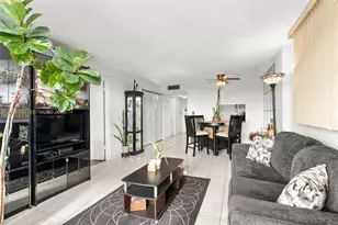 6900 Bay Dr, Miami Beach, FL 33141 - Photo 12