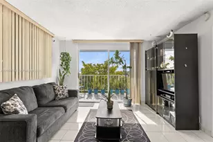 6900 Bay Dr, Miami Beach, FL 33141 - Photo 10