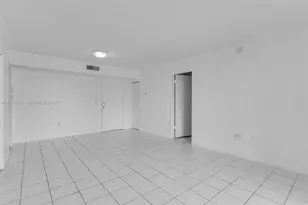 4715 NW 7th St, Miami, FL 33126 - Photo 4
