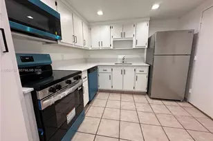 2025 NE 164th St, North Miami Beach, FL 33162 - Photo 10