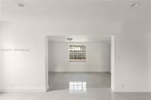 19522 NW 37th Ct, Miami Gardens, FL 33055 - Photo 18