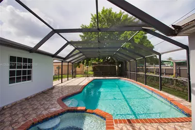 19522 NW 37th Ct, Miami Gardens, FL 33055 - Photo 2