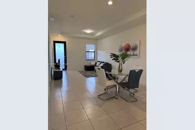 8031 NW 104th Ave #32, Doral, FL 33178 - Photo 6