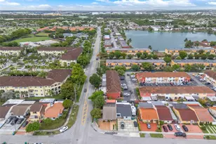 10873 NW 1st Ln, Miami, FL 33172 - Photo 28