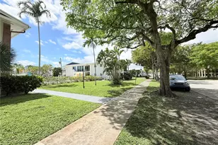 3600 Harrison St, Hollywood, FL 33021 - Photo 32